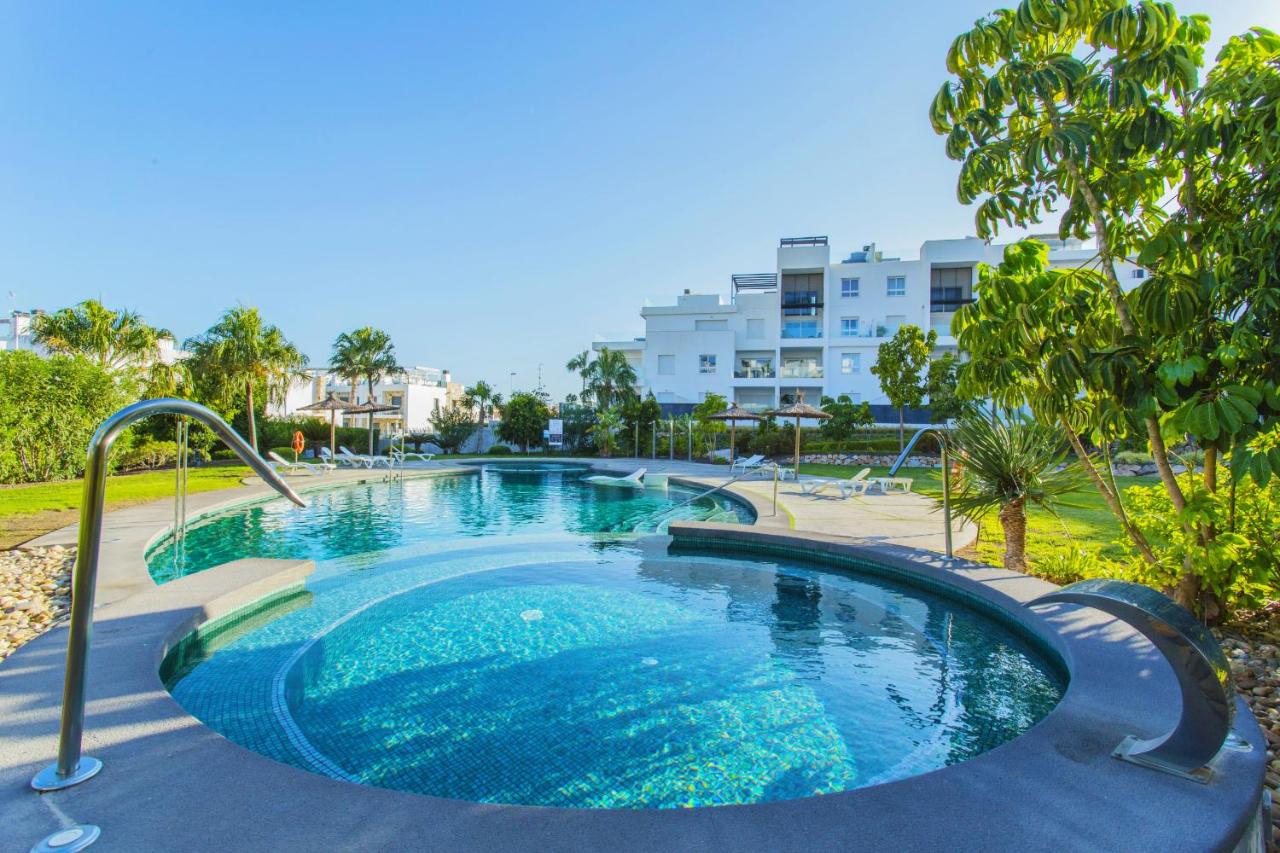 209 Luxury Residential Bali - Alicante Holiday - B&B