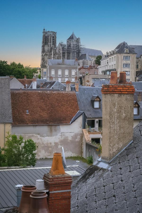 Vue sur la cathédrale - Au cœur de Bourges - B&B