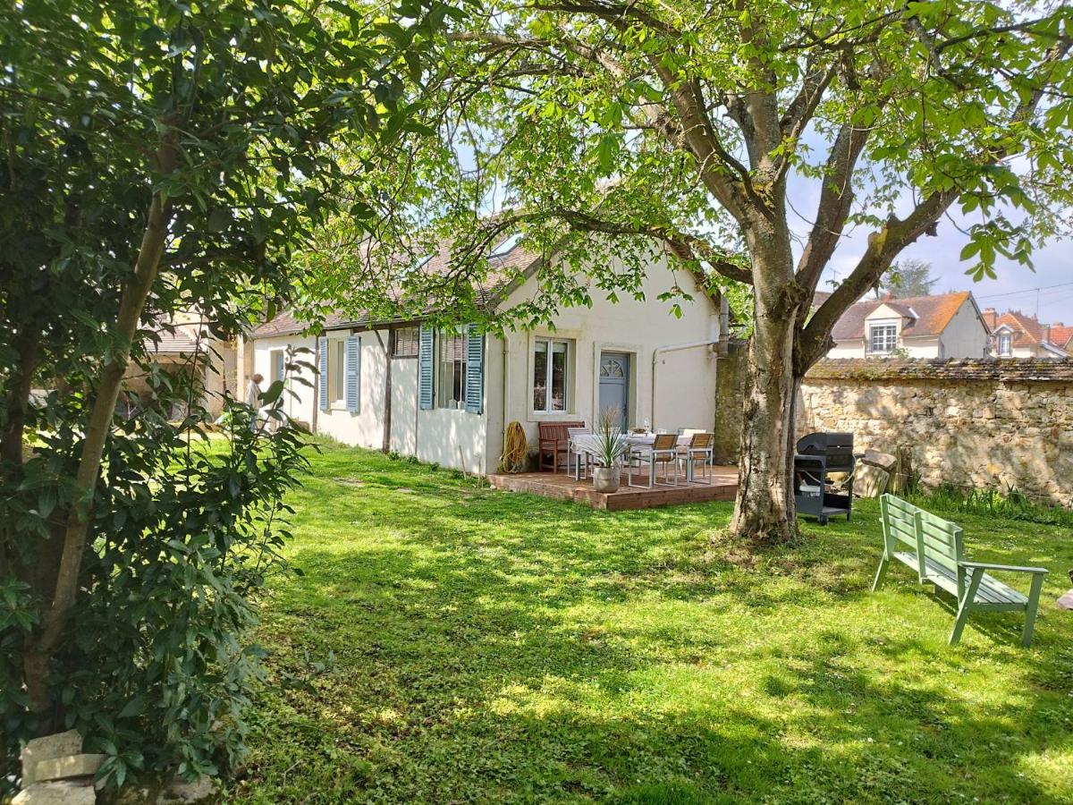 Baia, Une charmante maison avec jardin - Bed and Breakfast