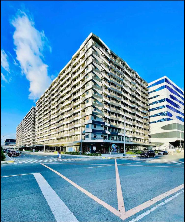 S Residences Condo PoolView Balcony in SM MOA near NAIA Wifi,Netflix,Pool - B&B