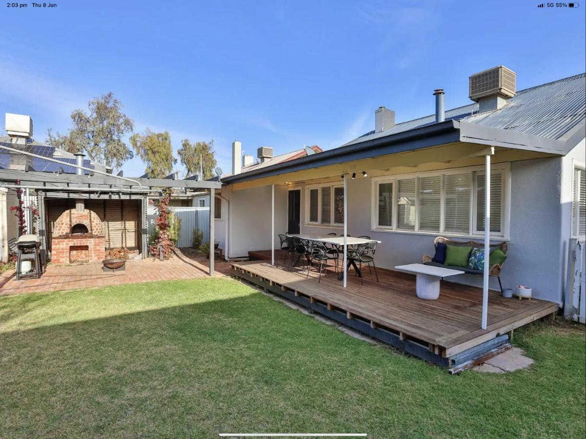 Walnut Cottage - B&B