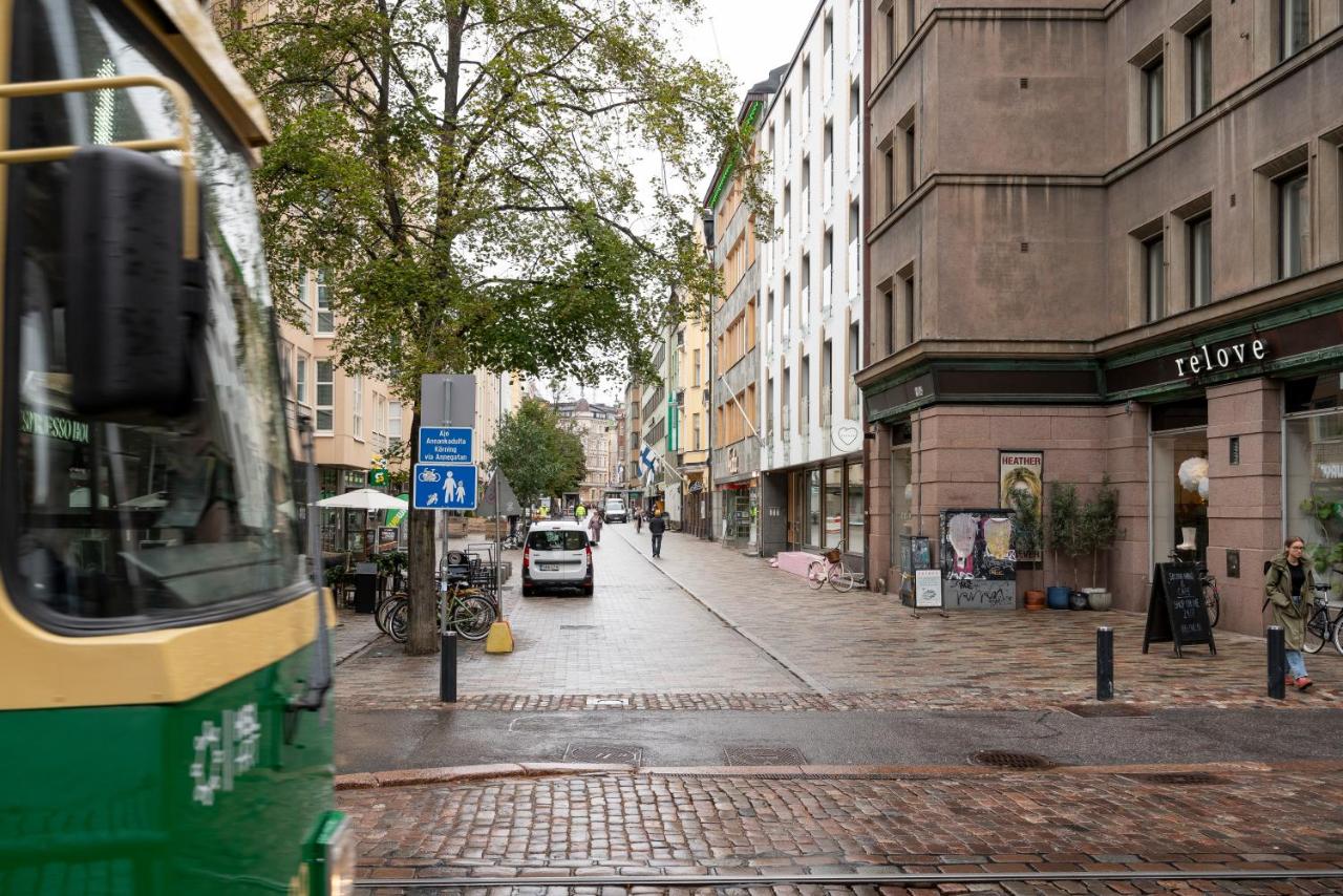 Yellow Tower in Design District Helsinki, 1 bedroom apartment, top floor - B&B Helsinki
