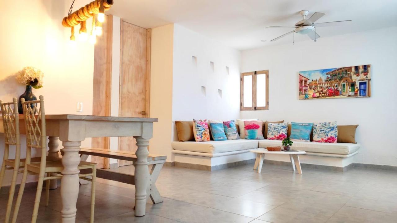 Apartamento Centrico dentro de la Ciudad Amurallada con Agua Caliente - 1-1 CSM - B&B Cartagena de Indias