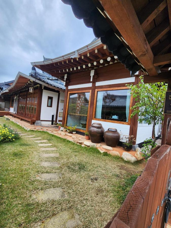 Jahayeon Hanokstay - B&B