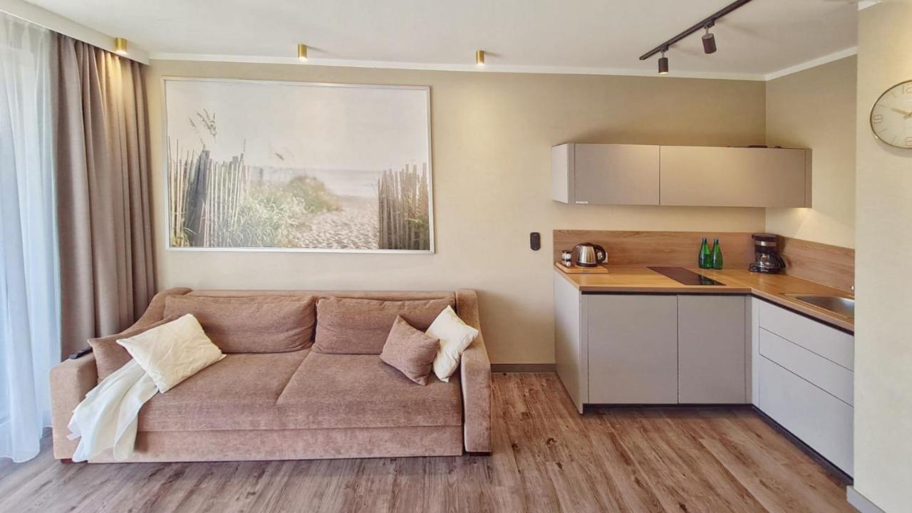 HolidayHomePL Bel Mare 305e z sypialnią i z balkonem - Chambres d'hôtes Międzyzdroje