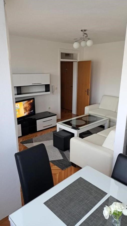 Apartman Greta - B&B