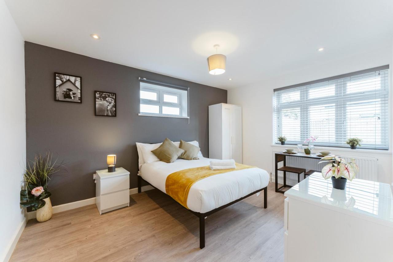 B&B Perivale - Perivale Studio Apartments - Bed and Breakfast Perivale