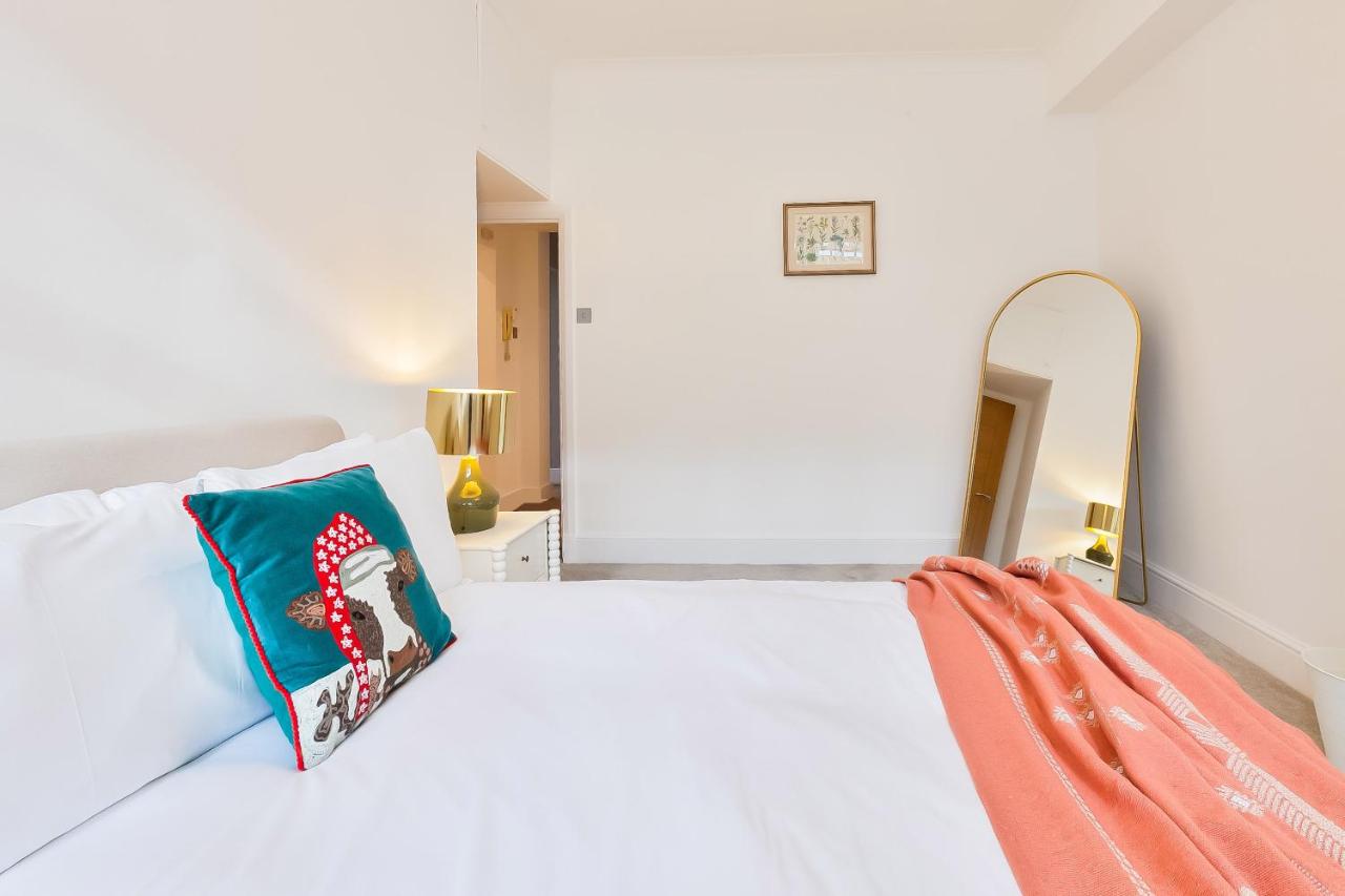 Primrose Hill Park - B&B London