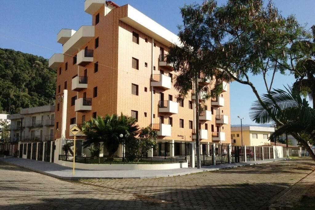 Ubatuba - Praia Grande. A 200 metros da praia!!! - B&B