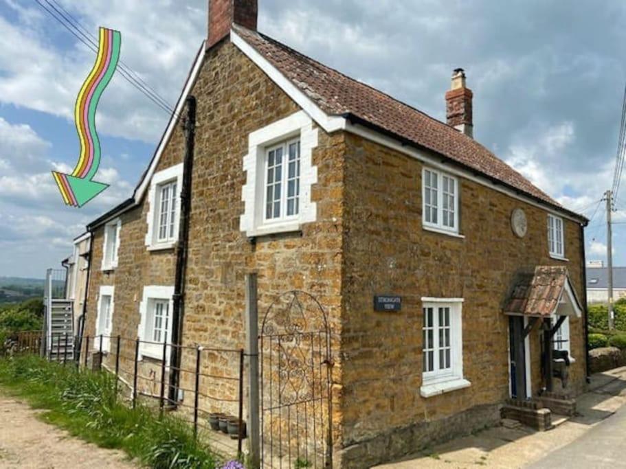 Strongate View Apartment - cosy stylish rural Jurassic coast & Bridport nearby - B&B Netherbury