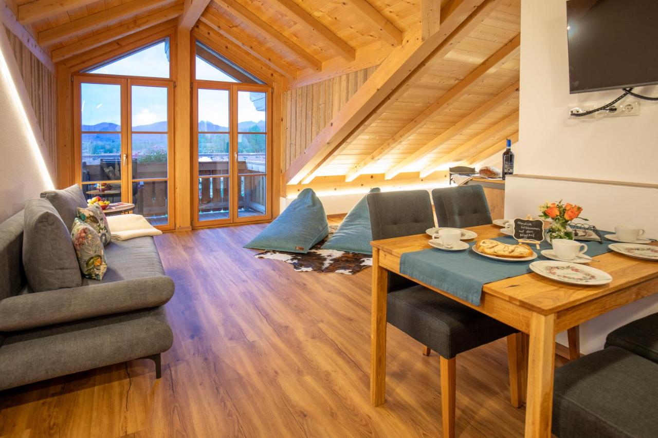 Ferienwohnungen zum Nigglhof - Chambres d’hôtes Wackersberg