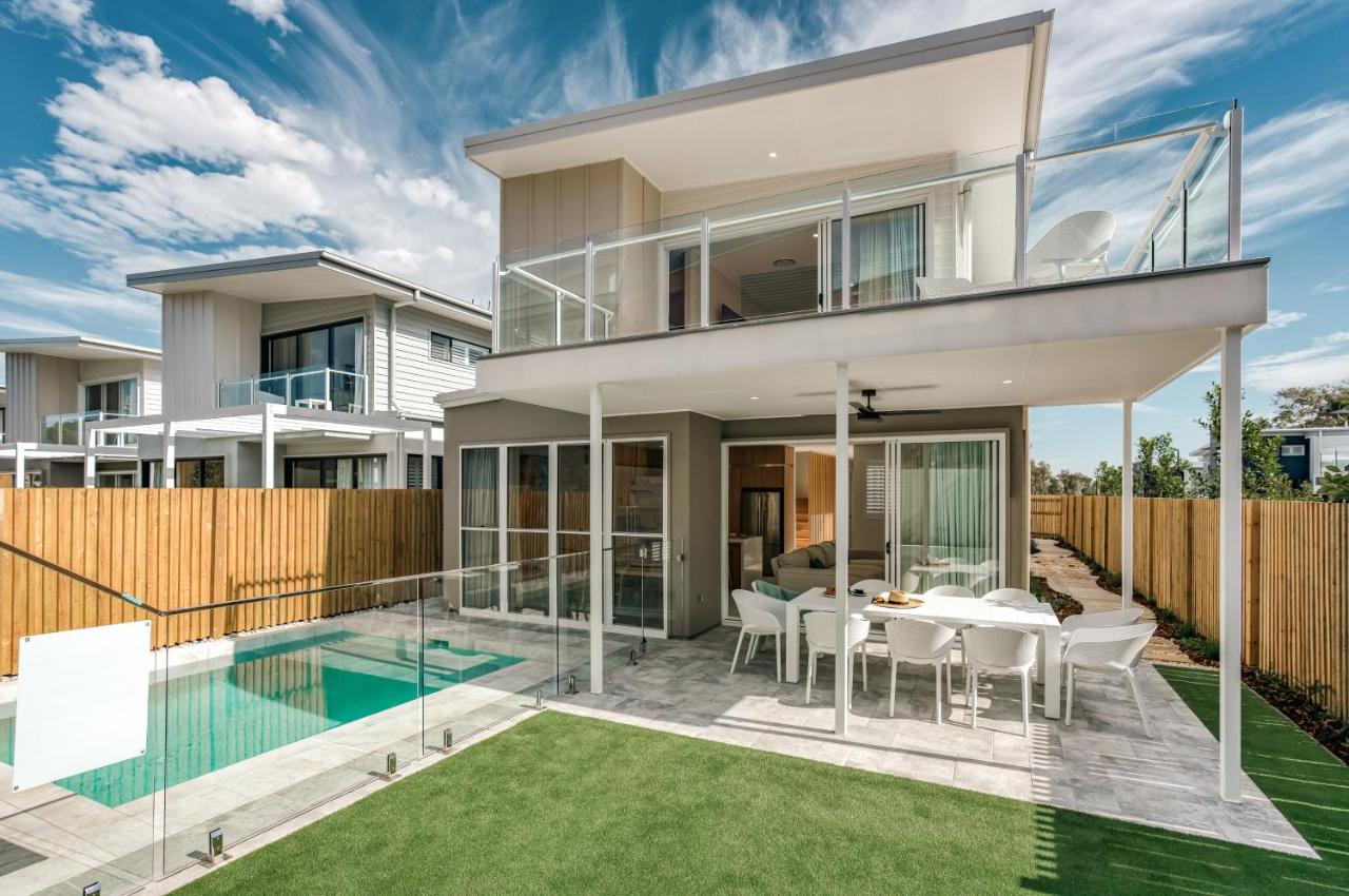 Essence Peregian Beach Resort - Saltbush 5 Bedroom Luxury Home with Private Pool - B&B