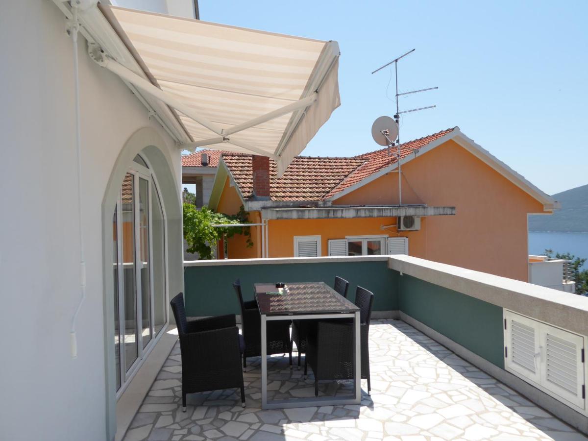 B&B Herceg Novi - Apartment Cindy - Bed and Breakfast Herceg Novi