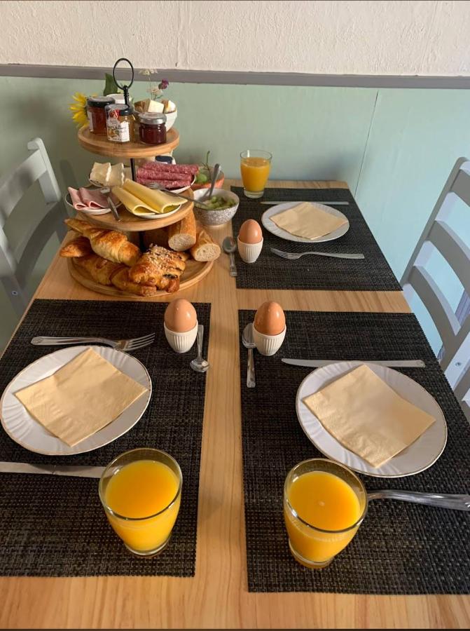 L'ancien Cafe - Suites and Gites - Ferienwohnung