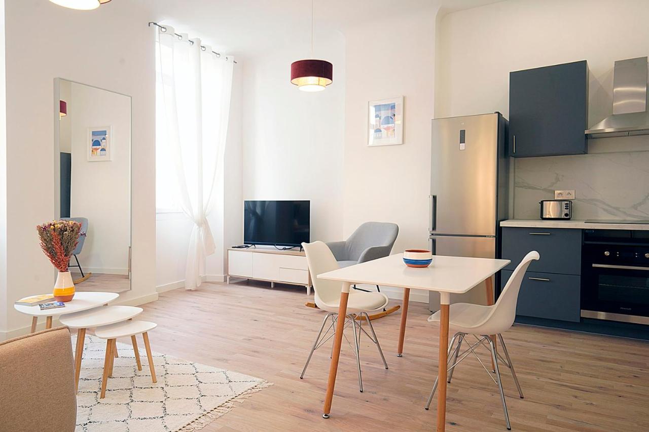 Beautiful cocoon 54 m for 4 near the Old Port - B&B