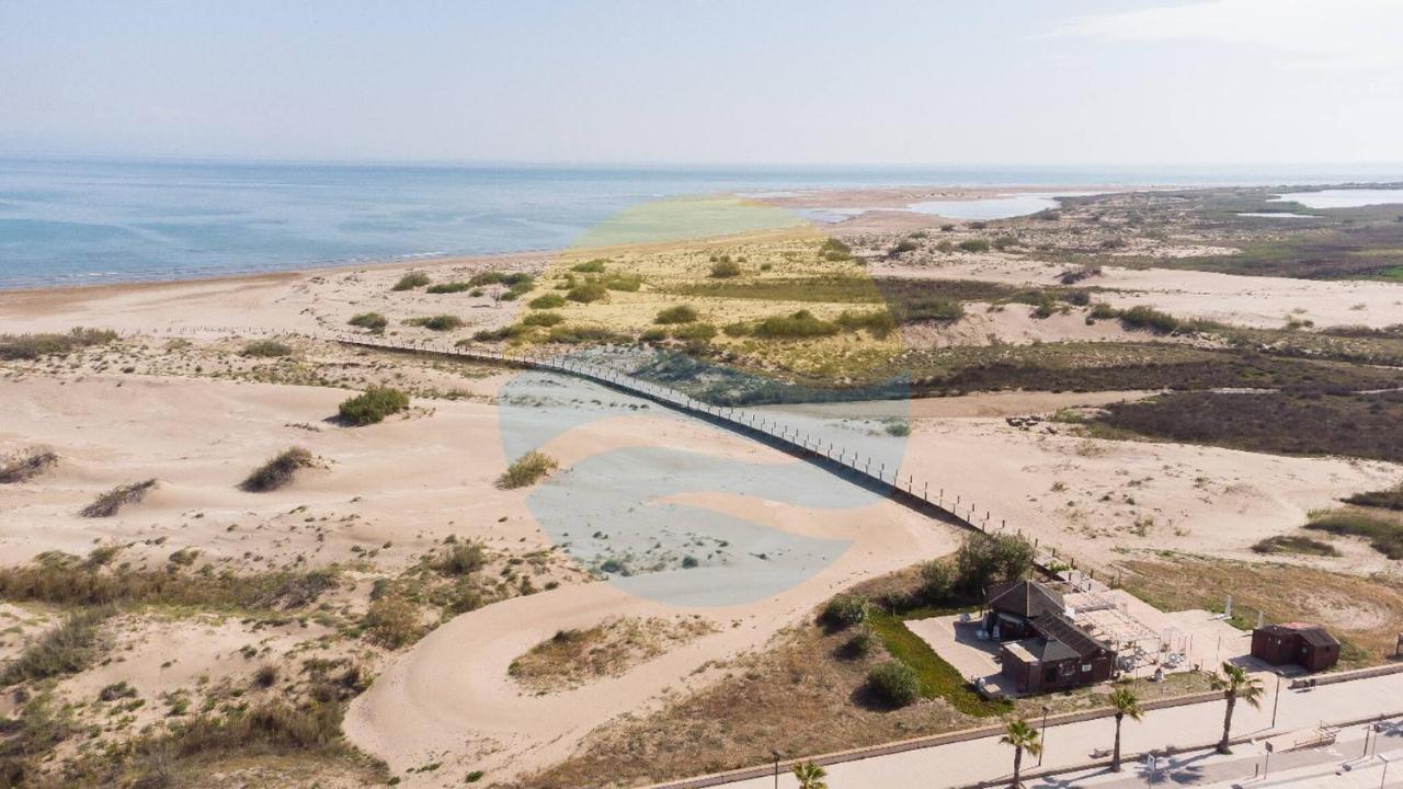 LOLA - Casa en Riumar para 4 personas en primera linea de mar - Deltavacaciones - Chambres d'hôtes Riumar