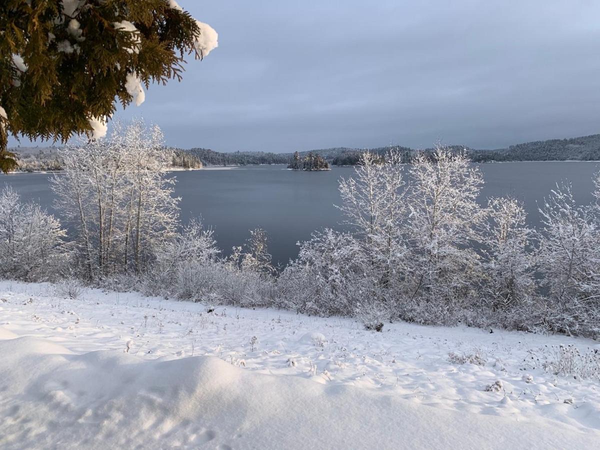 Pimishka Chalet-Cottage-Studios - B&B Bouchette