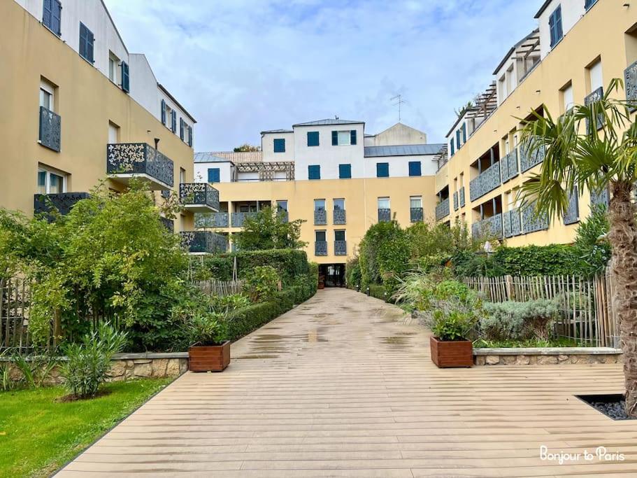 Bonjour to Paris - Disney, Balcon, Parking, 5 personnes - B&B
