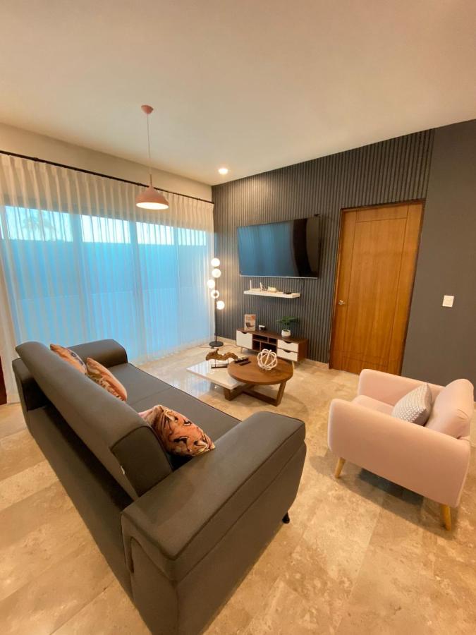 Luxury 2 bedroom apt 3 min away from the boardwalk/malecon - B&B La Paz