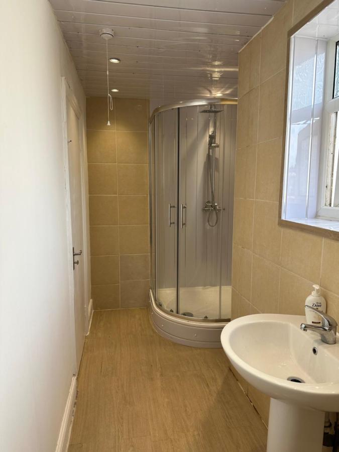 Liverpool Street Green Bedroom - B&B Londra