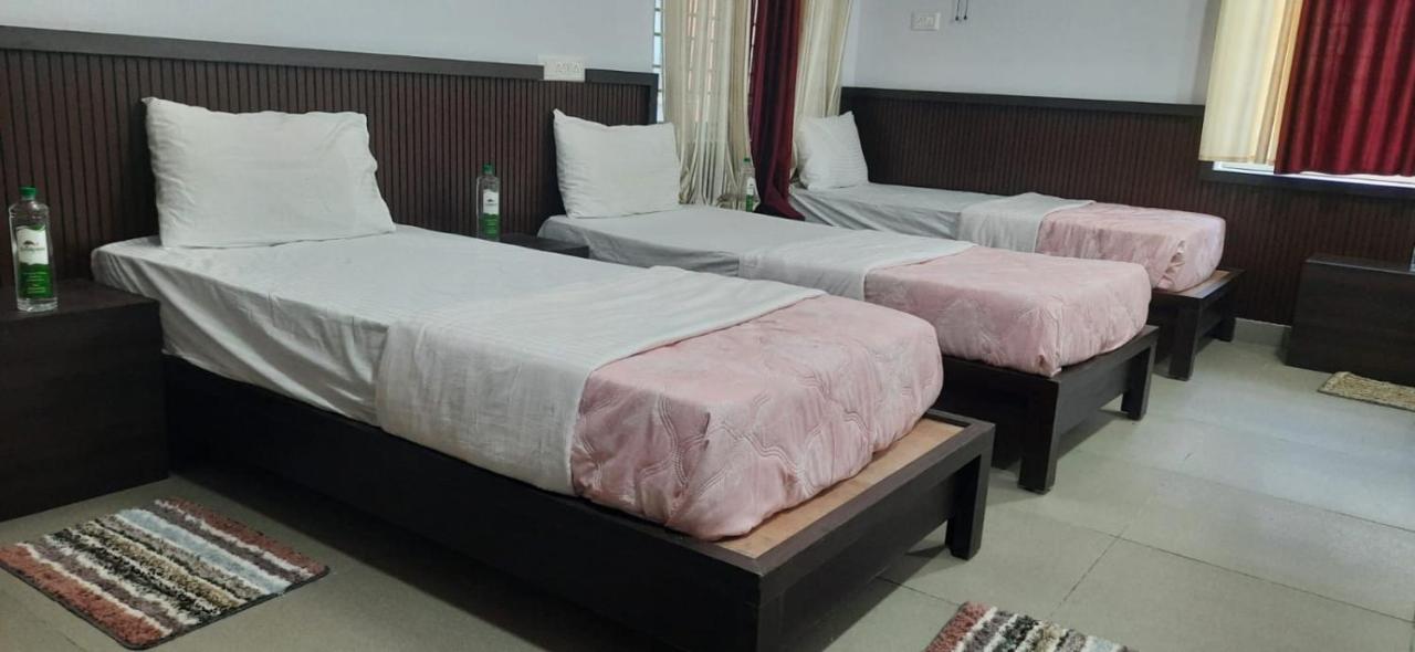 Mixed Dormitory Room