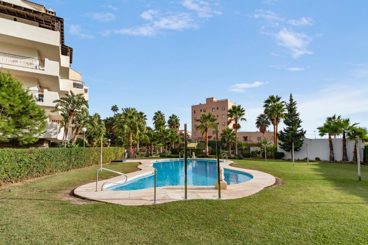 Torrequebrada apartment near the beach by Costarentals - Ref 238 - B&B