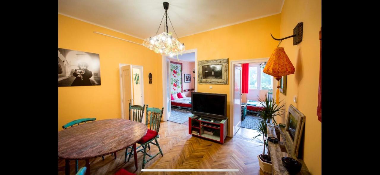 B&B Boedapest - Best location Budapest cosy art flat - Bed and Breakfast Boedapest