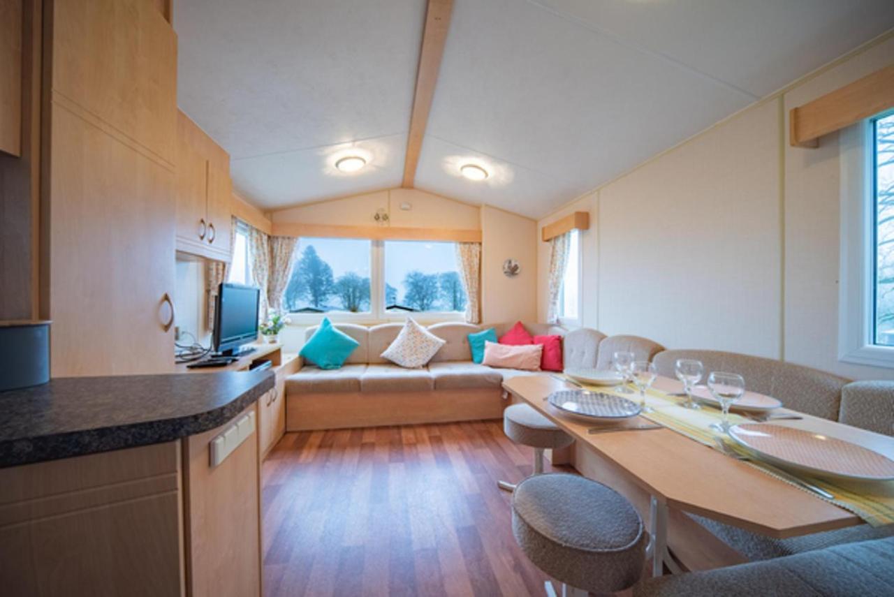 Newton Stewart-Sleeps 6-Pool-Parking-Pet Friendly - B&B