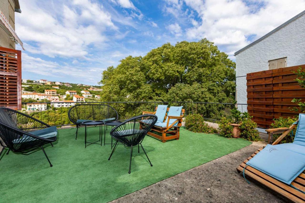 Holiday home in Vrbnik - Insel Krk 36717 - Bed and Breakfast Vrbnik