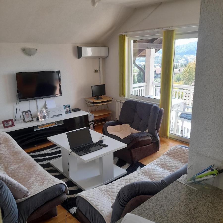 SARON House - Ferienwohnung Tuzla