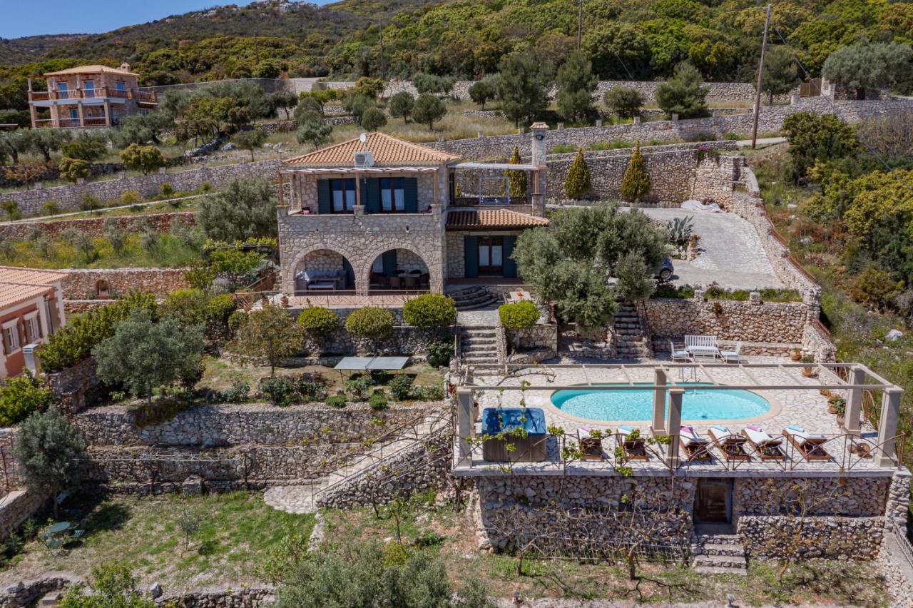 Armos Stone Villa - Private Pool & Sea Views, by ZanteWize - B&B