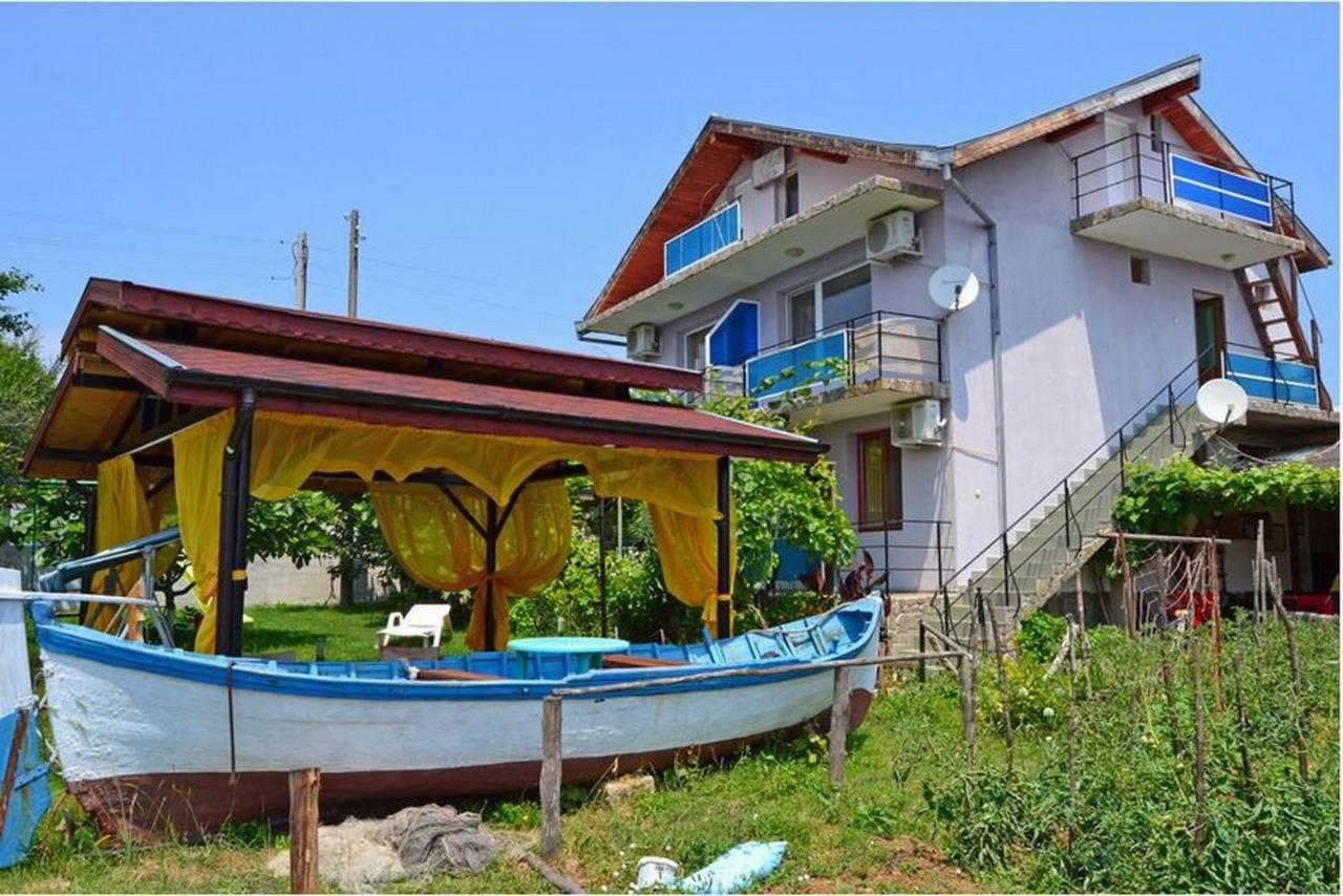 Villa Rezos - Ferienwohnung