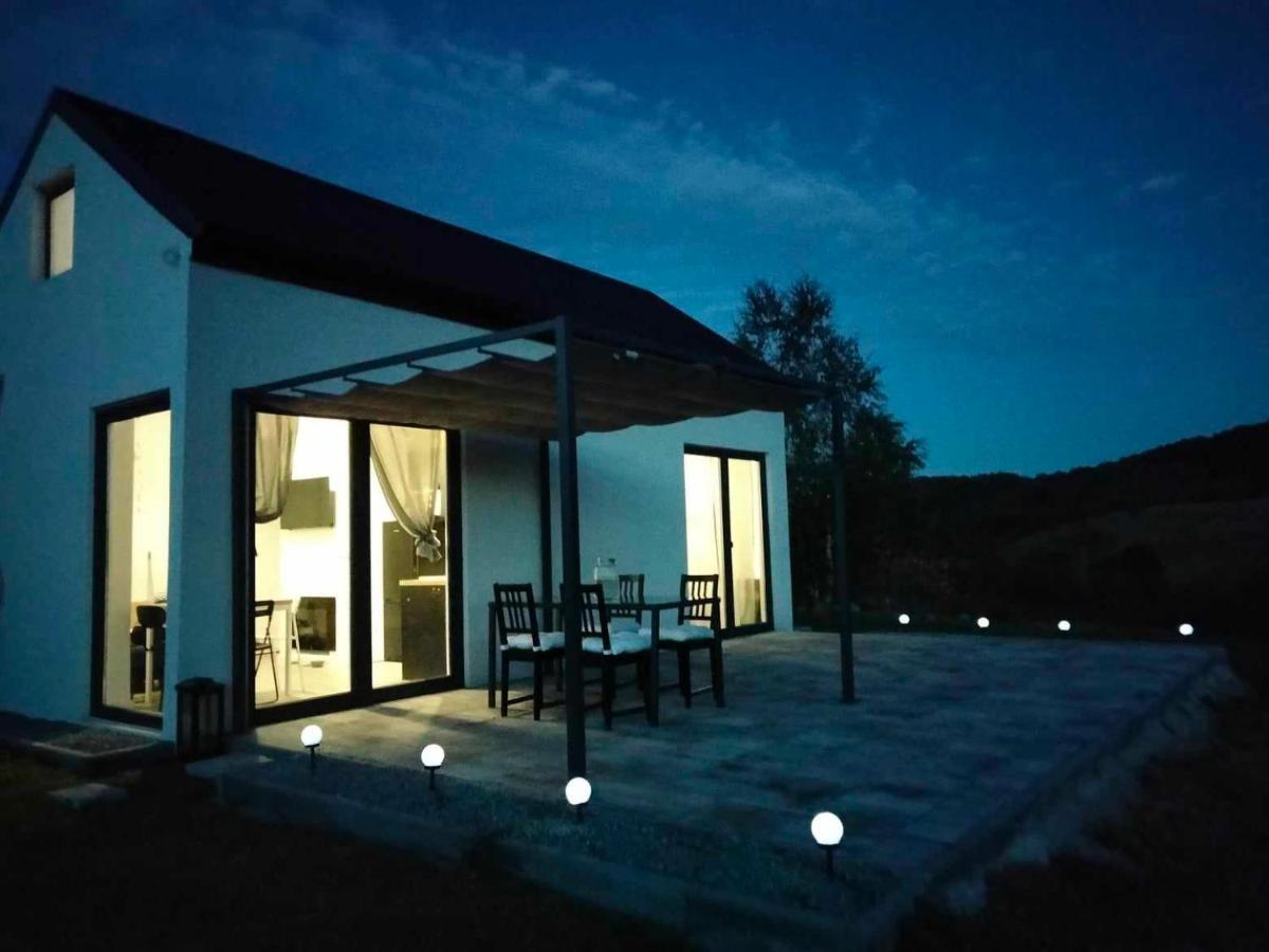 WIDOKOVO - Relax, cisza,widoki, sauna & jacuzzi wliczone w cenę - B&B Laski