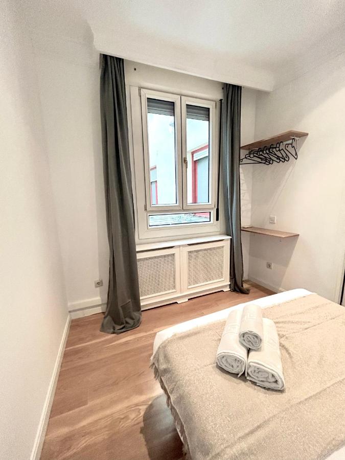 Tweepersoonskamer met Gedeelde Badkamer