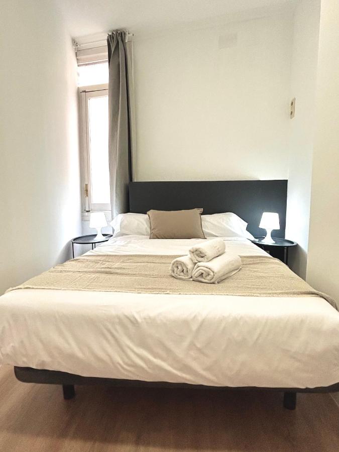 Tweepersoonskamer met Gedeelde Badkamer