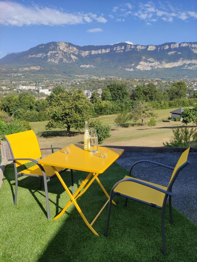 Appartement duplex indépendant, dans maison. - Ferienwohnung