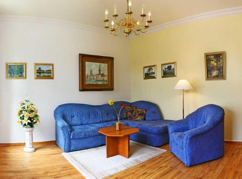 One-Bedroom Apartment with Terrace