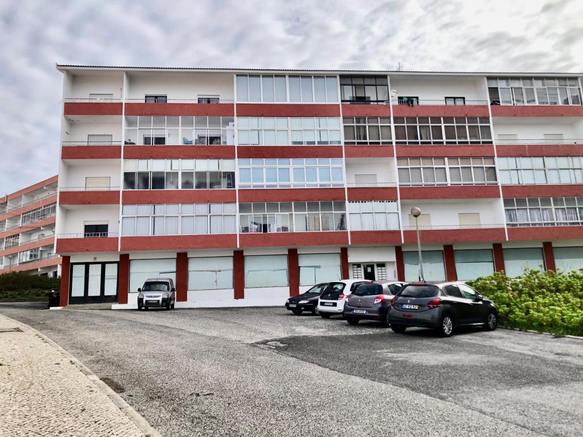 Apartamento a 400 metros da praia Santa Cruz - Chambres d’hôtes