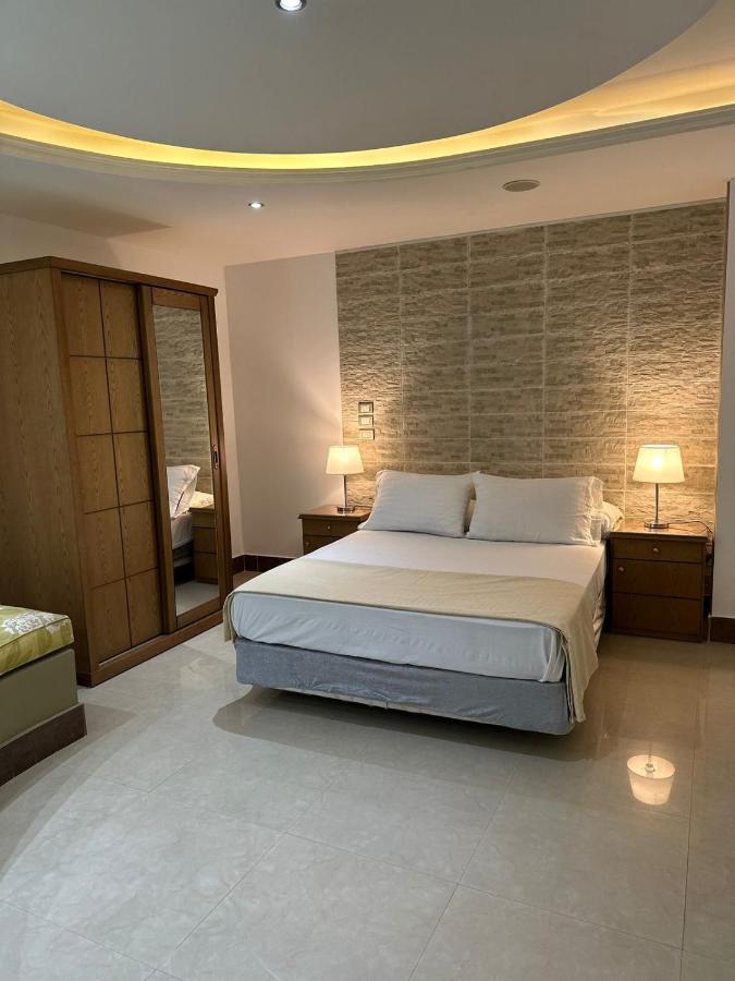 Queen Suite