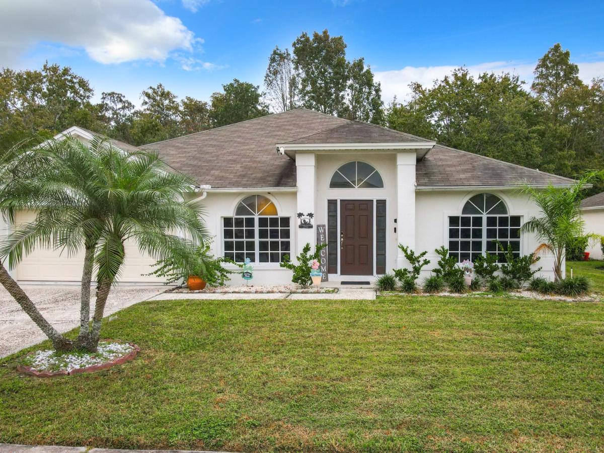 Casita mi Encanto a Cozy & Spacious House, 4-bedroom 3-Bath & pool - B&B Kissimmee