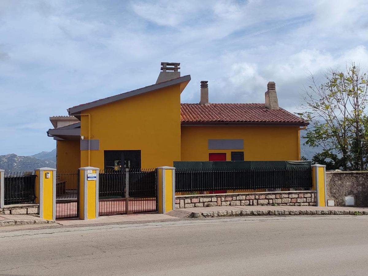 Tempio Pausania Solar private apartment 30 minutes from the sea - Appartamento solare a 30 minuti dal mare - B&B