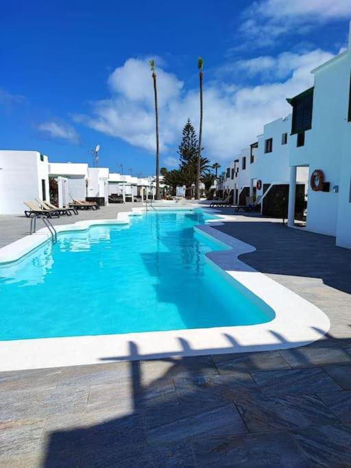 Casa Turquesa, shared pool - B&B Puerto del Carmen