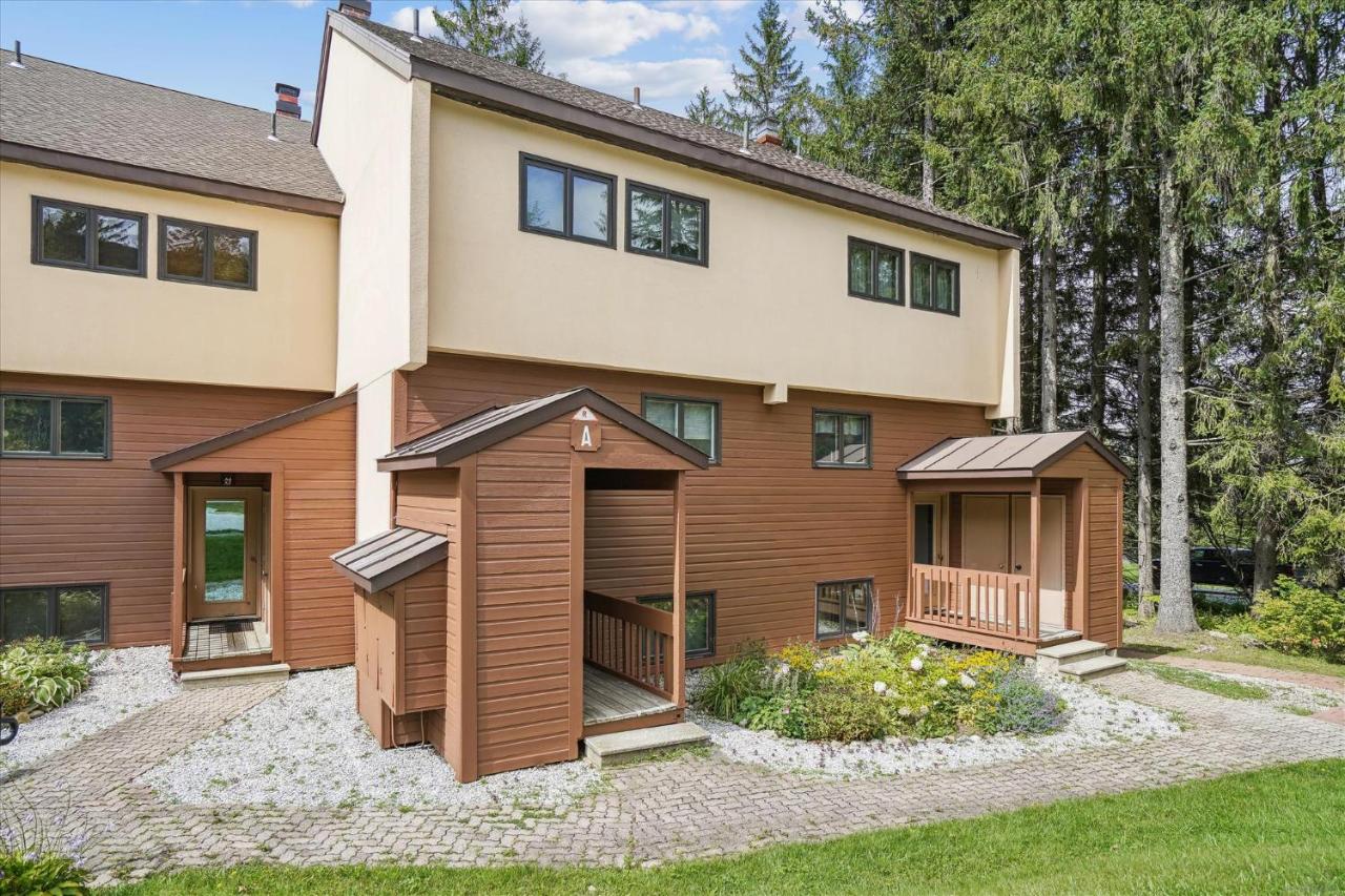 Cozy One-Bedroom Edgemont Condo with Ski Access & Fireplace B3 - Bed and Breakfast