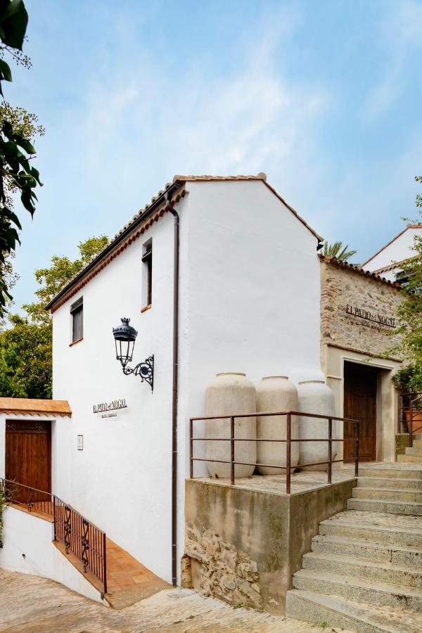 Apartamentos turísticos EL PATIO DEL NOGAL - B&B