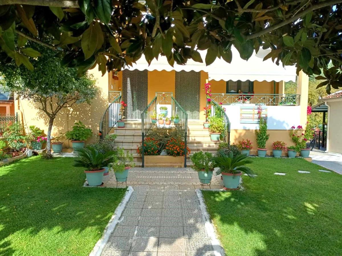 B&B Gorgogýri - Επικούρεια Κατοικία - Bed and Breakfast Gorgogýri