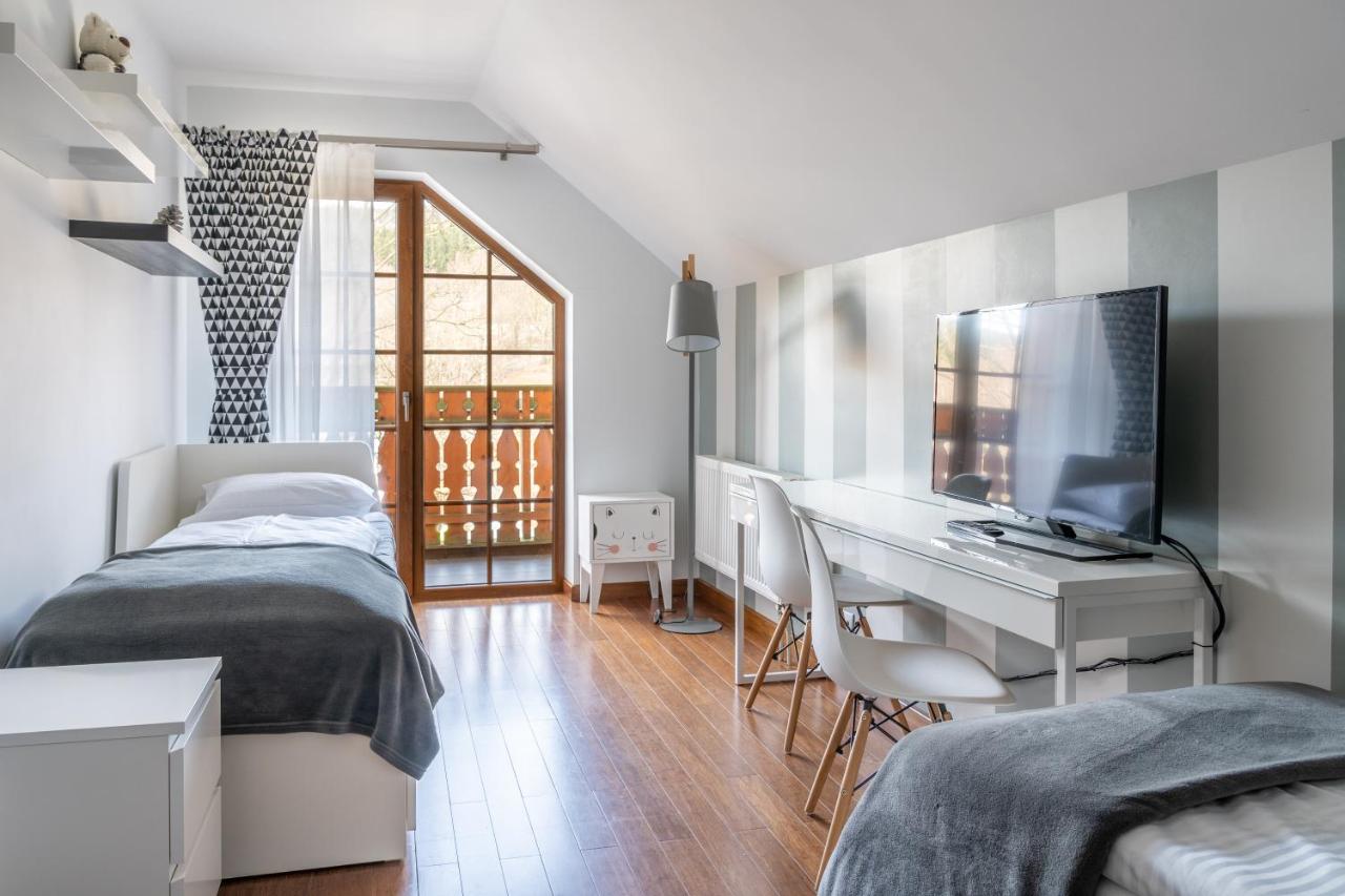 Trevilles Apartamenty Mountain View - Apartament 8 os z widokiem i 3 sypialniami - Chambres d'hôtes Szklarska Poręba
