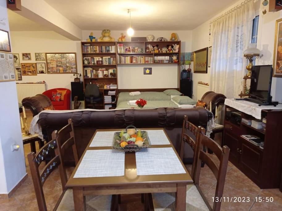 B&B Gorgogýri - Επικούρειος Ξενώνας - Bed and Breakfast Gorgogýri