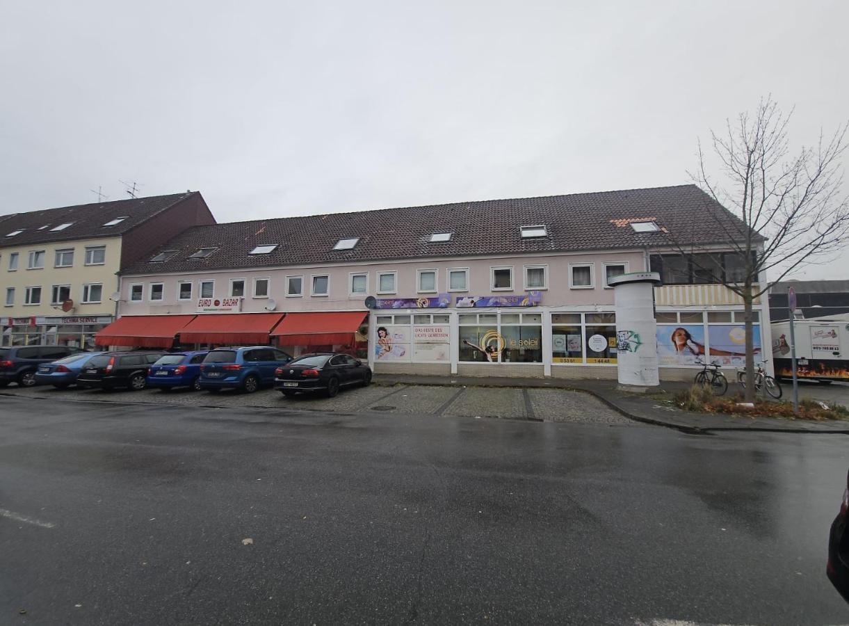 SES12 1-OG rechts Monteurwohnung in Wolfsburgs Zentrum - Chambres d’hôtes Wolfsbourg