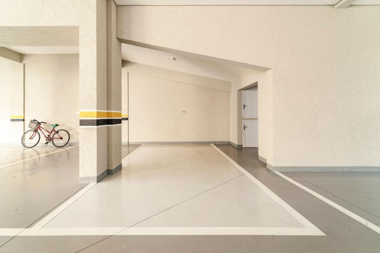 Lindo Apartamento com 2 suítes e piscina em Bombas 705 - Ferienwohnung