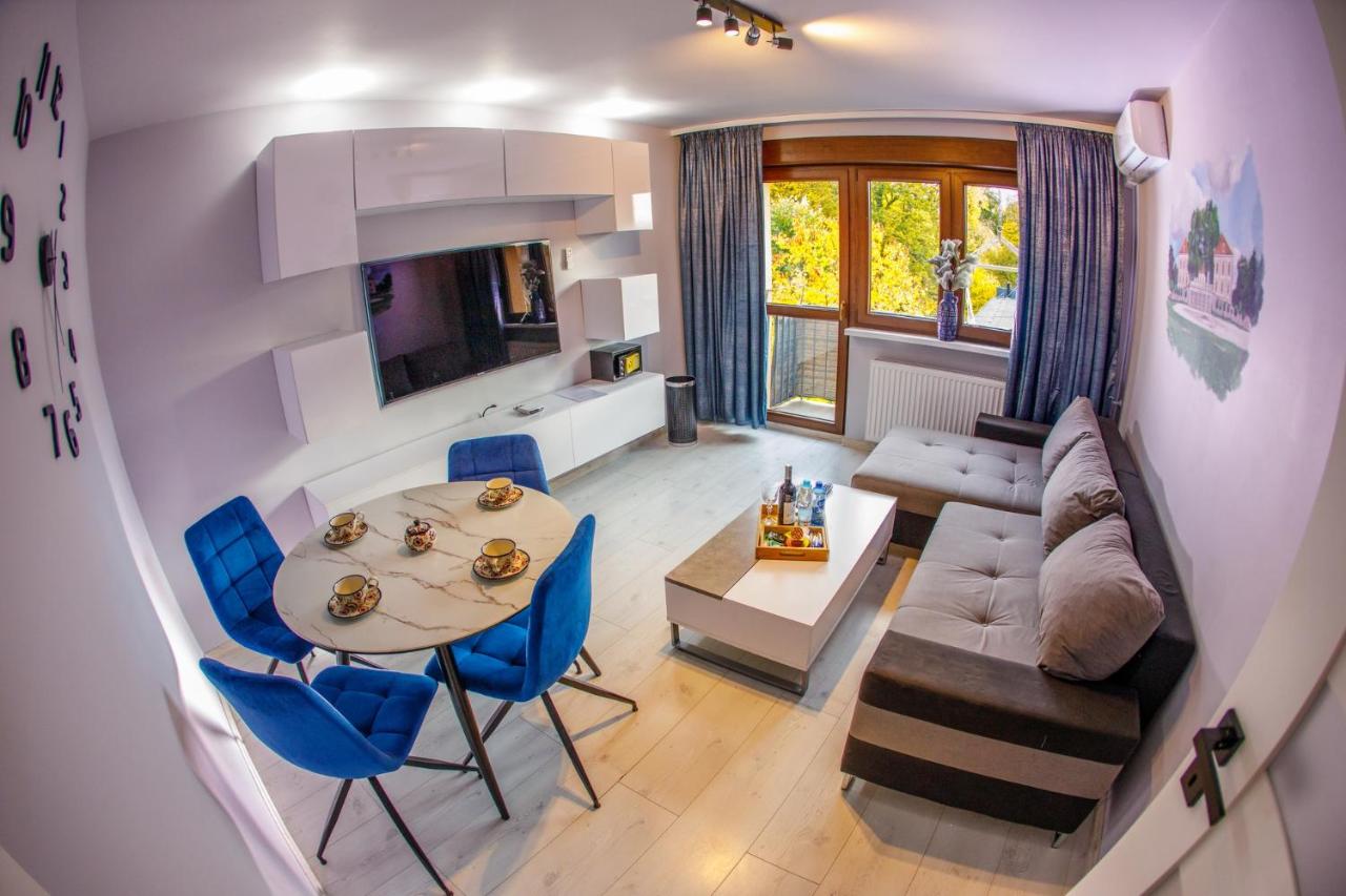 B&B Żagań - Apartament Książęcy przy Pałacu - klimatyzacja - Bed and Breakfast Żagań